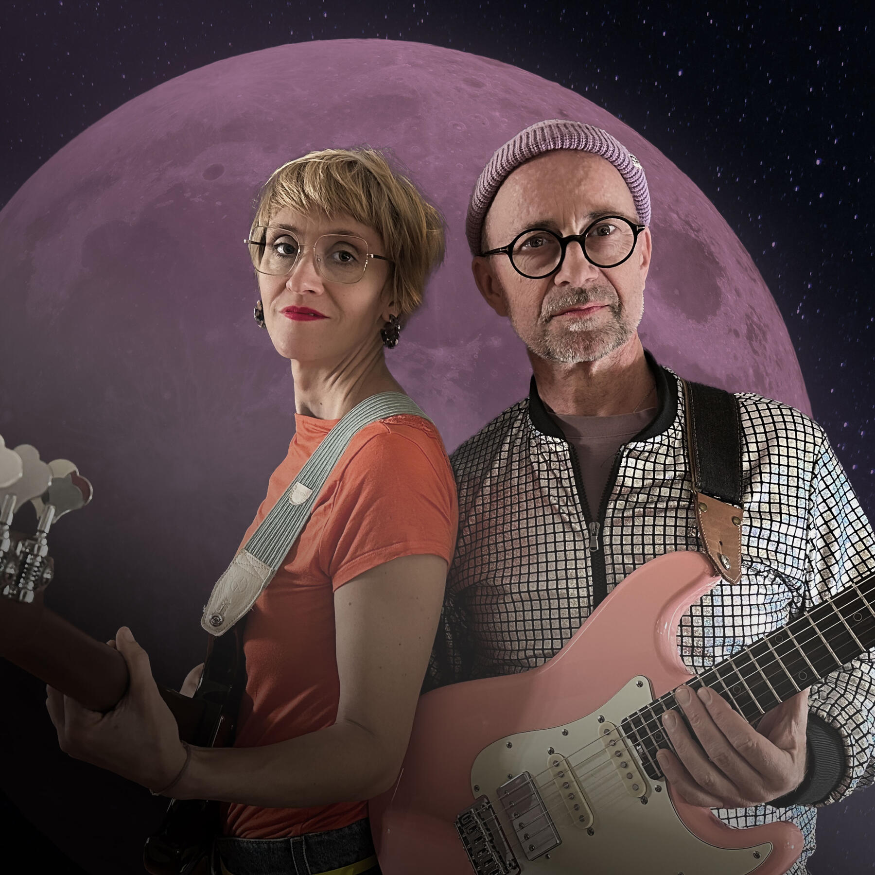 Anett und Kay mit Bass und Gitarre